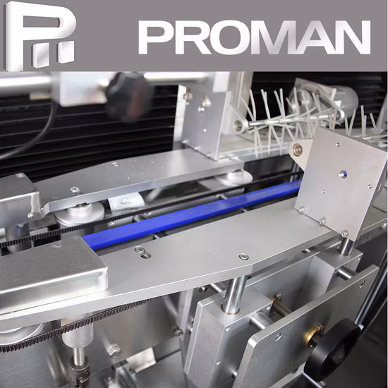 Applicatore di etichette per etichettatrice restringente per taglio di maniche in PVC per bottiglie di vetro per animali domestici di alta qualità a buon prezzo